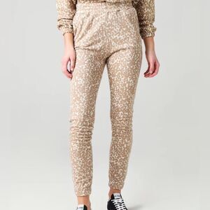 BB Dakota Women’s I Want It Cat Way Jogger Leopard Print Pants size S